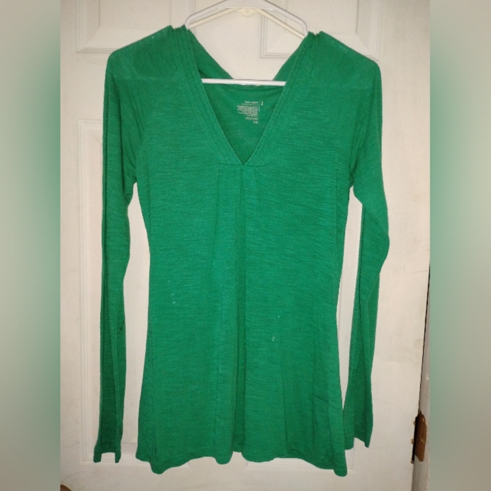 Old navy shirt